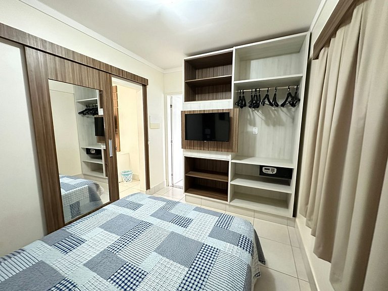Lacqua diRoma III Flat 02