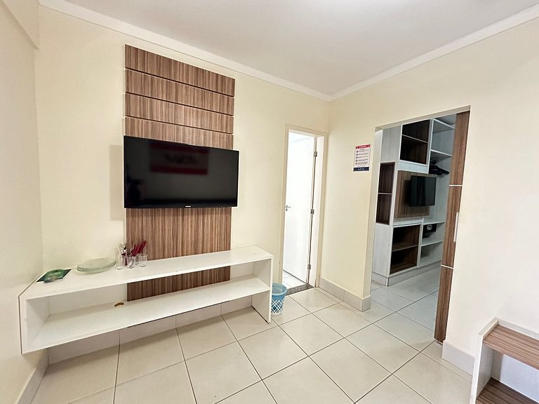 Lacqua diRoma III Flat 02