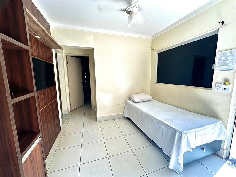 Lacqua diRoma III Flat 193/195