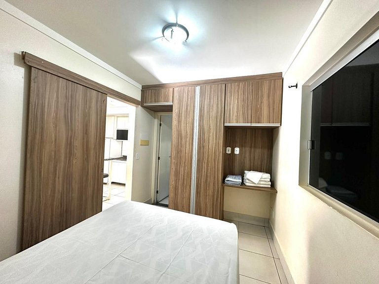 Lacqua diRoma III Flat 193/195